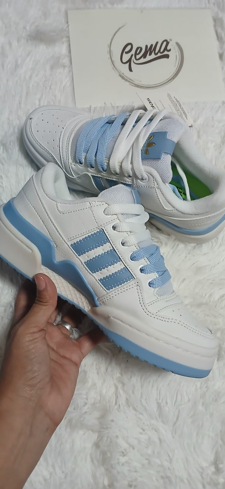Adidas albiceleste - Media 1