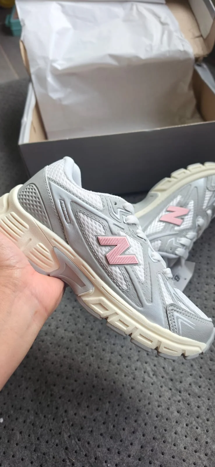 NB 530 Classic Pink - Media 1